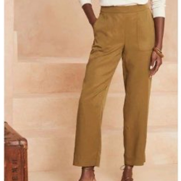 Banana Republic (2021) Lyocell Pull-on Straight-leg Pant - Picture 10 of 10